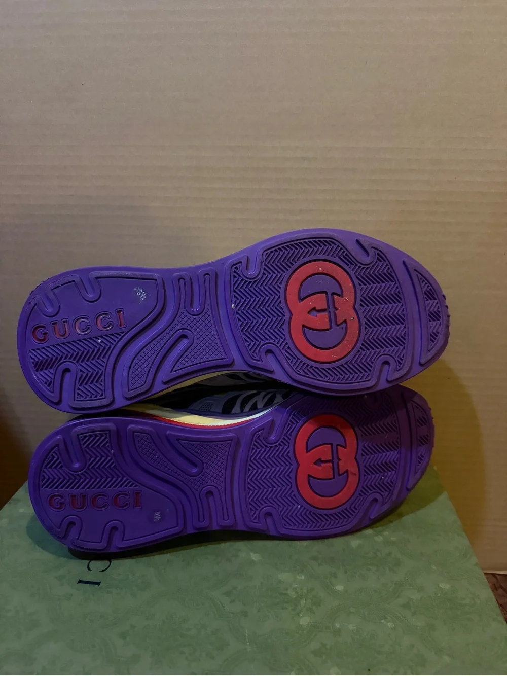 Gucci Ultra Pace R Sneaker, Lavender, size 11.